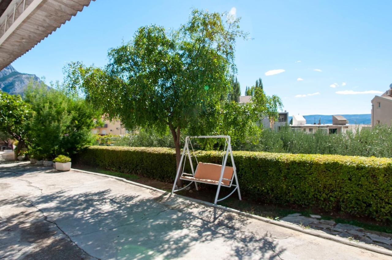 Apartments And Rooms Nikola Omis Exterior photo