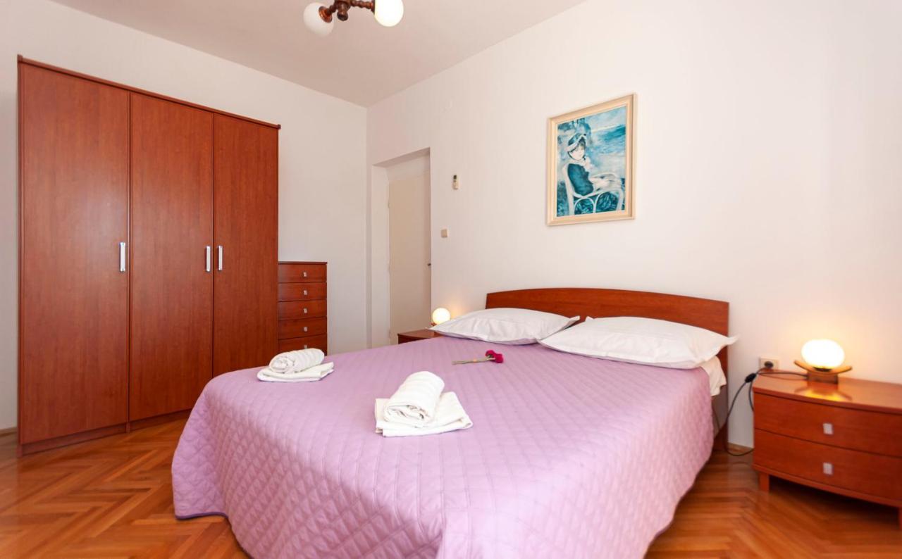 Apartments And Rooms Nikola Omis Exterior photo