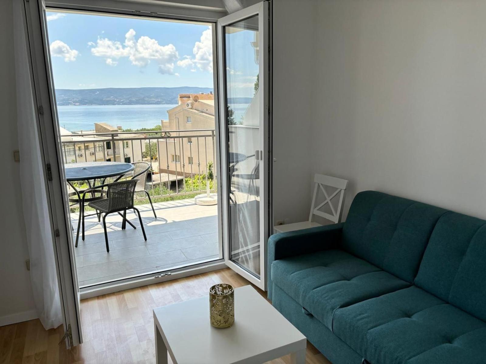 Apartments And Rooms Nikola Omis Exterior photo